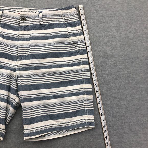American Eagle Shorts Mens Size 36 Classic Fit Striped White Blue 9" Inseam - Picture 6 of 14